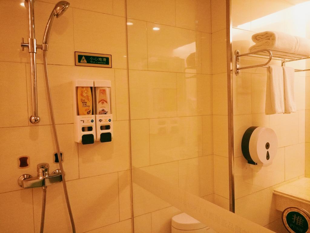 Vienna Hotel Peking Szoba fotó