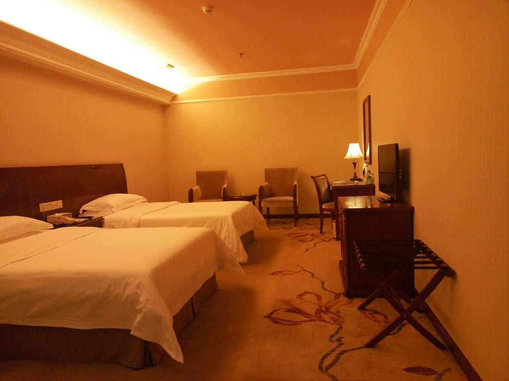 Vienna Hotel Peking Szoba fotó