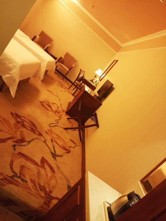 Vienna Hotel Peking Szoba fotó